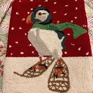 Grandinroad Puffin Hooked Pillowcase
